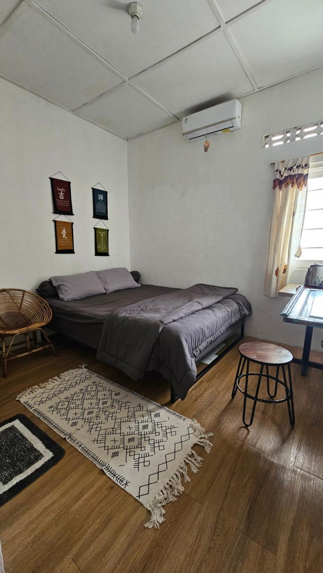 Oke Baik Hostel Yogyakarta Exterior photo