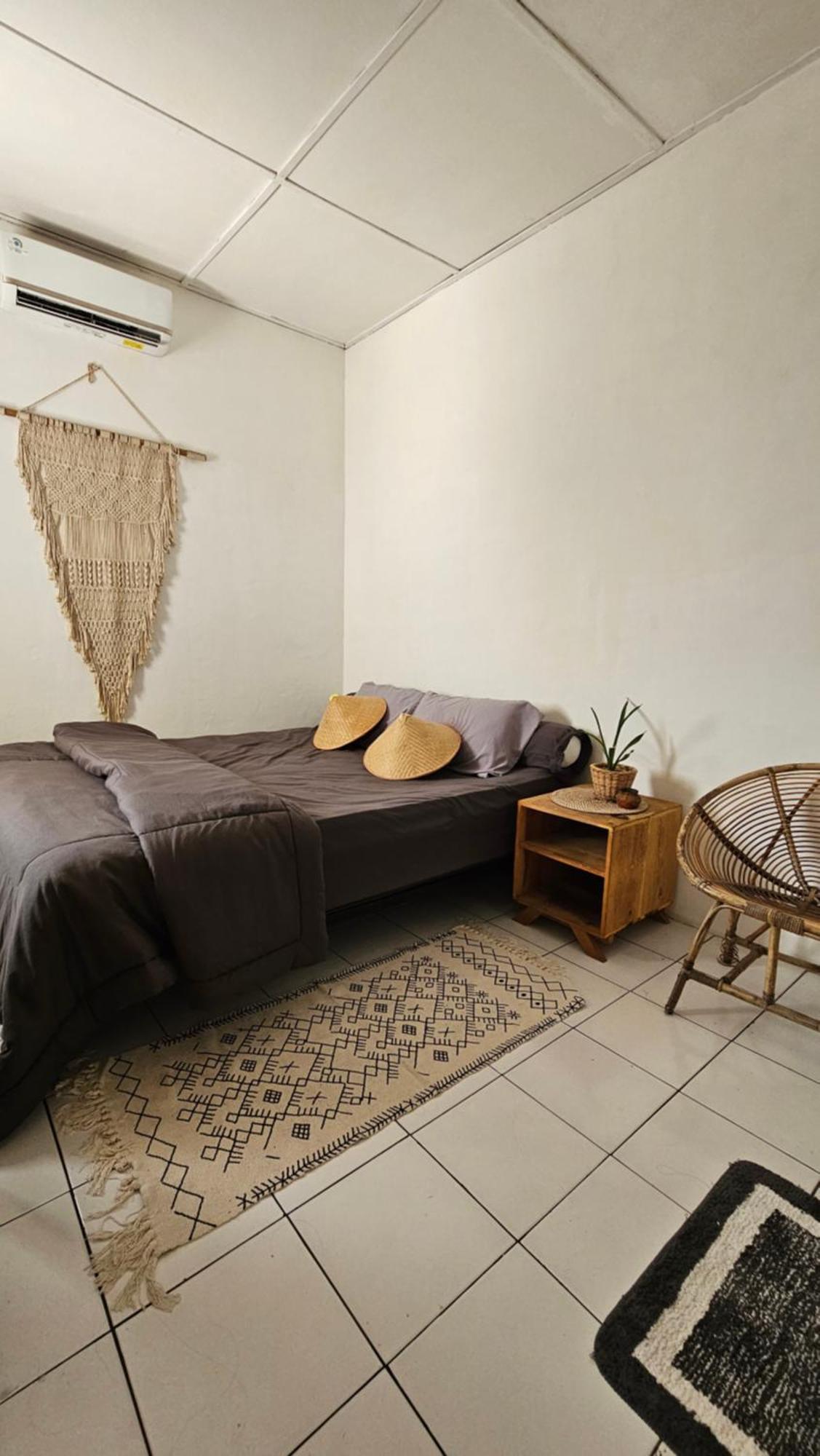 Oke Baik Hostel Yogyakarta Exterior photo